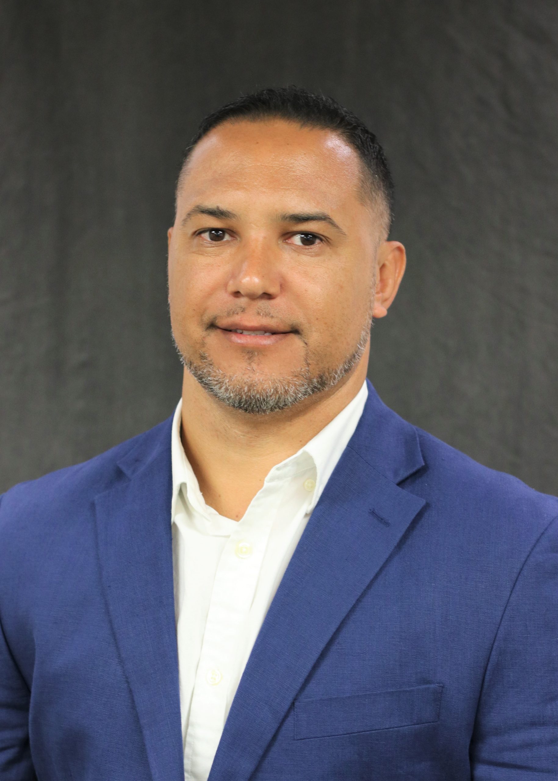 Damian Azambuya Realtor